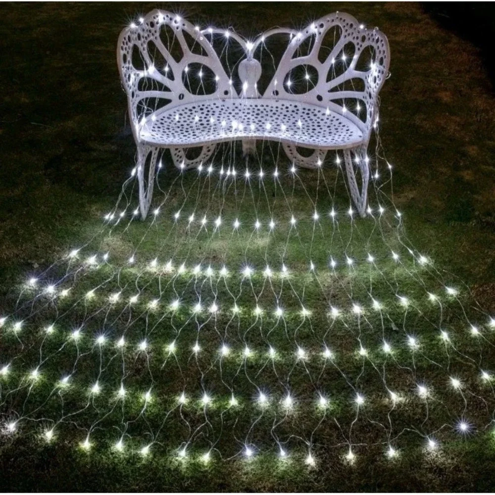 200 LED 9.8ft x 6.6ft String Net Mesh Lights‎ 8 Modes for Christmas Or Parties